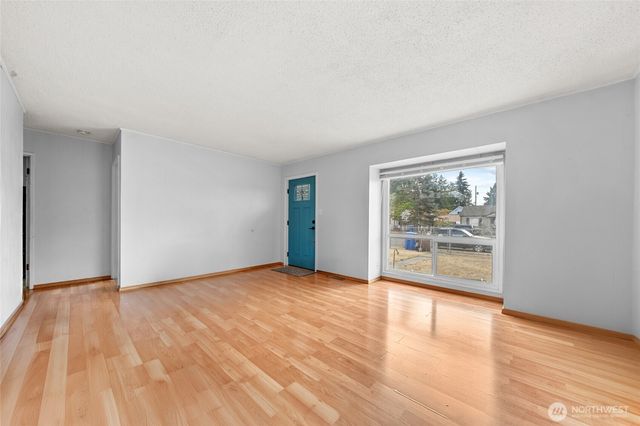 4709 S American Lake Boulevard, Tacoma, WA 98409