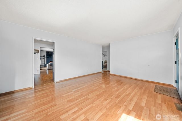 4709 S American Lake Boulevard, Tacoma, WA 98409