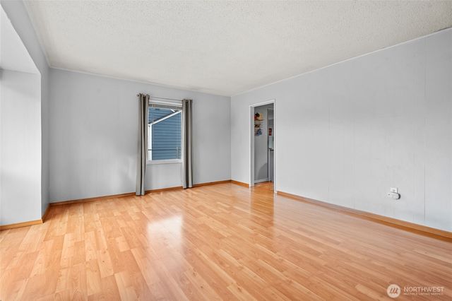4709 S American Lake Boulevard, Tacoma, WA 98409