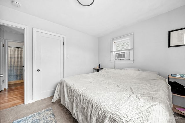 4709 S American Lake Boulevard, Tacoma, WA 98409