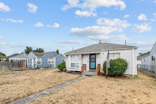 4709 S American Lake Boulevard, Tacoma, WA 98409