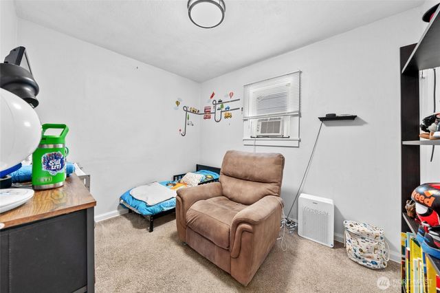 4709 S American Lake Boulevard, Tacoma, WA 98409