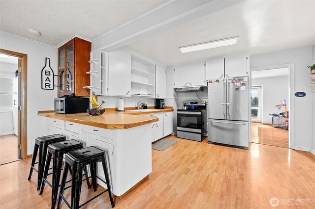4709 S American Lake Boulevard, Tacoma, WA 98409