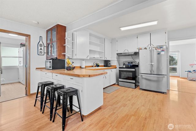 4709 S American Lake Boulevard, Tacoma, WA 98409