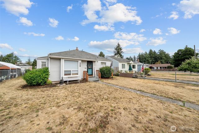 4709 S American Lake Boulevard, Tacoma, WA 98409