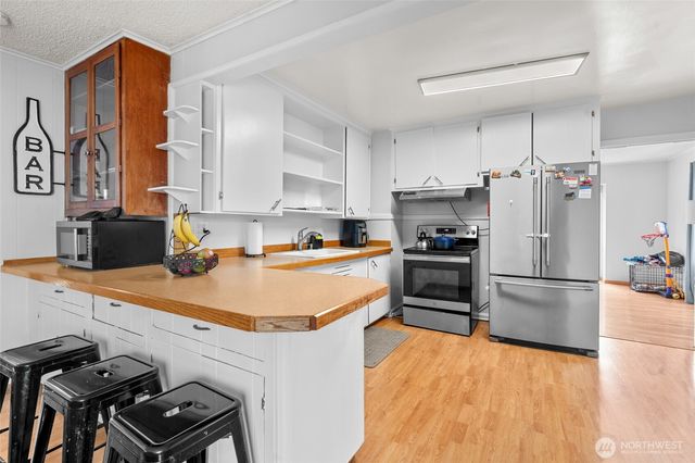 4709 S American Lake Boulevard, Tacoma, WA 98409