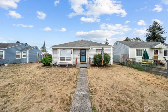 4709 S American Lake Boulevard, Tacoma, WA 98409