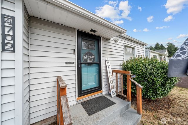 4709 S American Lake Boulevard, Tacoma, WA 98409