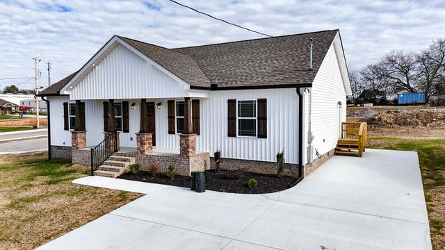 105 Demombreum Circle, Shelbyville, TN 37160