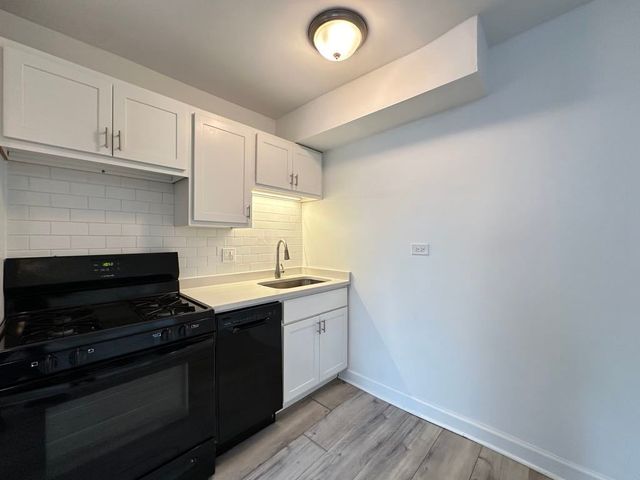 5710 N WINTHROP Avenue G7, Chicago, IL 60660