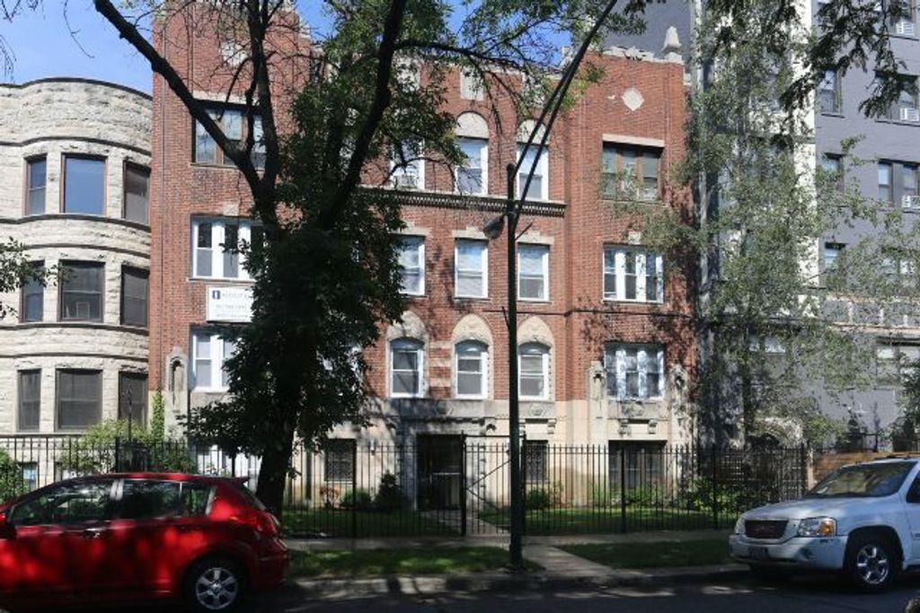 5710 N WINTHROP Avenue G7, Chicago, IL 60660