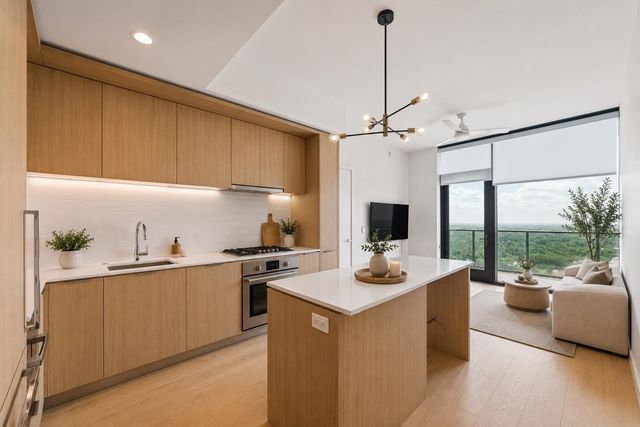 44 East Ave 2108, Austin, TX 78701