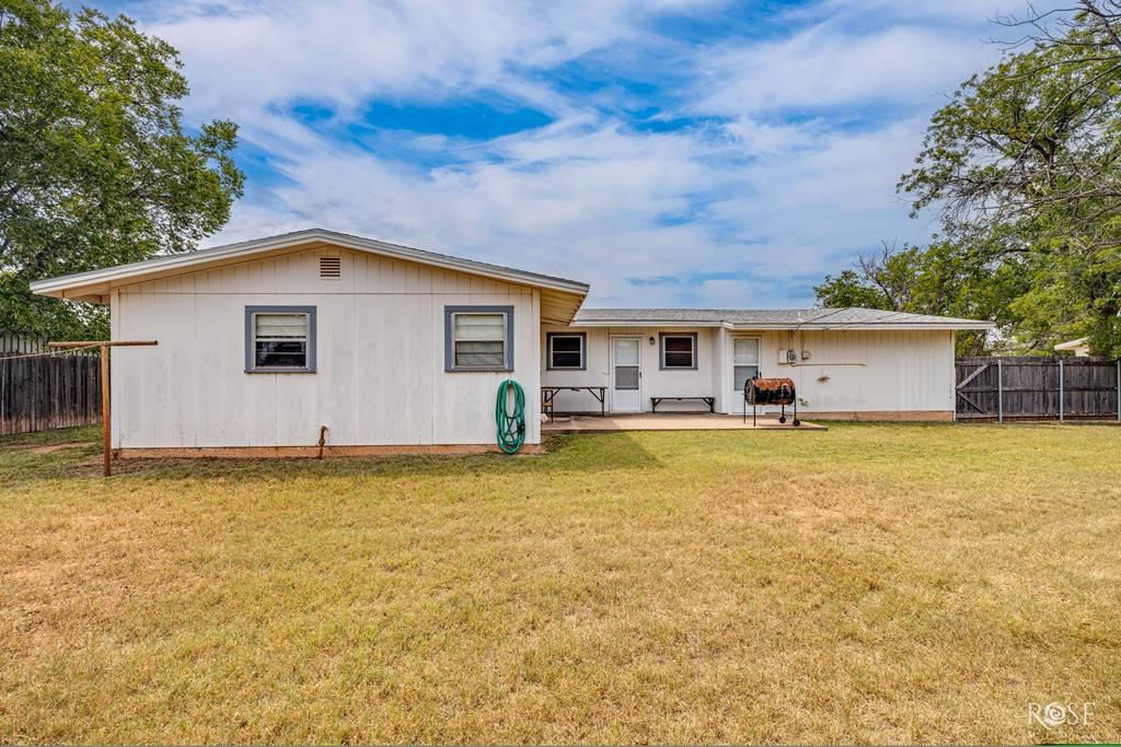 Image 26 of property listing at 2738 A&M Ave, San Angelo, TX 76904