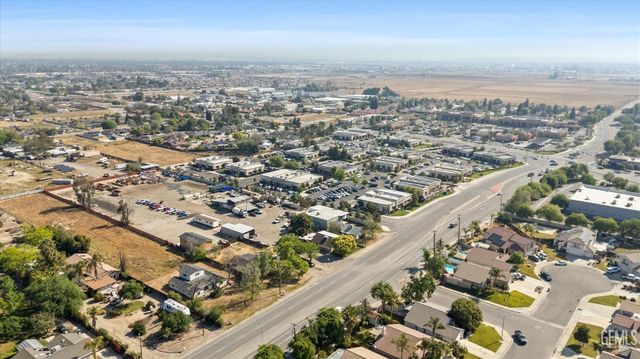 9930 Brimhall Road, Bakersfield, CA 93312