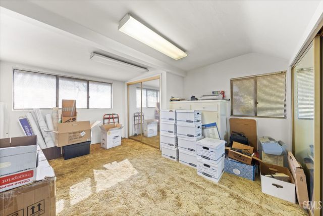 9930 Brimhall Road, Bakersfield, CA 93312