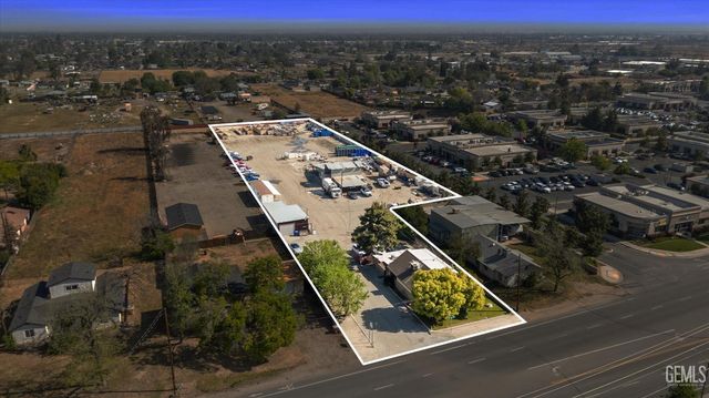 9930 Brimhall Road, Bakersfield, CA 93312