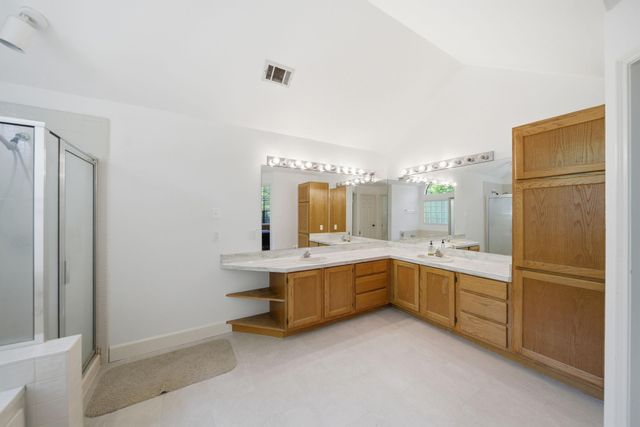 135 E Wilde Yaupon, The Woodlands, TX 77381