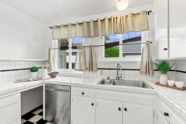 2522 Forest Avenue, San Jose, CA 95117