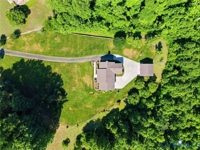 9193 Blakewood Dr, Mechanicsville, VA 23116