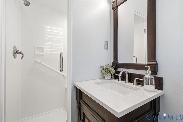 9193 Blakewood Dr, Mechanicsville, VA 23116