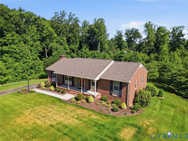 9193 Blakewood Dr, Mechanicsville, VA 23116