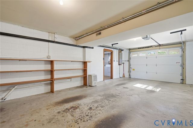 9193 Blakewood Dr, Mechanicsville, VA 23116