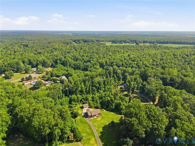 9193 Blakewood Dr, Mechanicsville, VA 23116