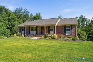 9193 Blakewood Dr, Mechanicsville, VA 23116