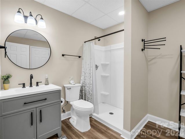 194 Summer Morning Court, Lake Lure, NC 28746