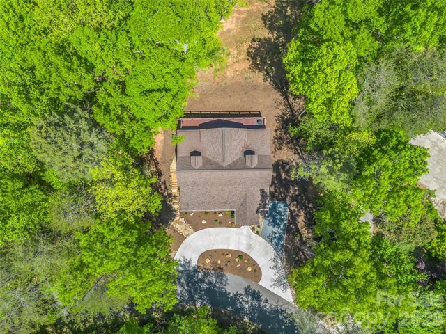 194 Summer Morning Court, Lake Lure, NC 28746