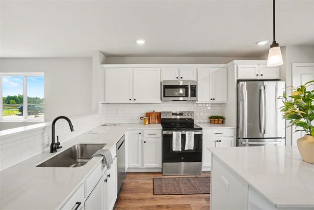 13752 Oasis Avenue, Holland, MI 49424
