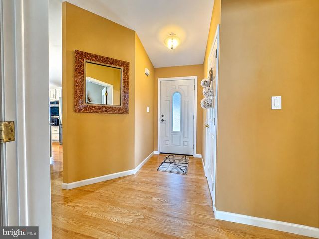 286 PEBBLE BEACH DR, Mays Landing, NJ 08330