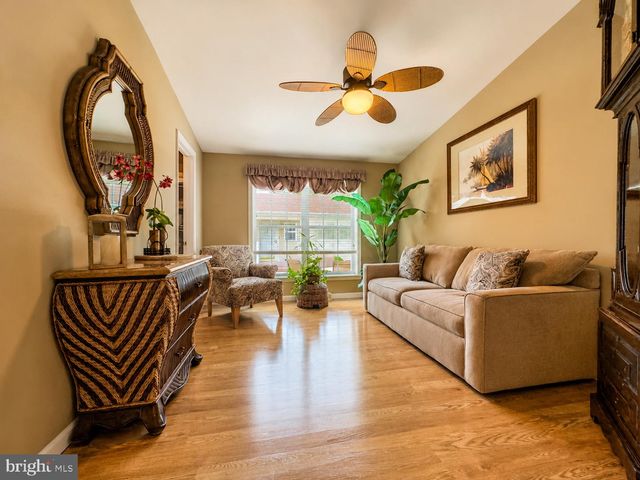 286 PEBBLE BEACH DR, Mays Landing, NJ 08330