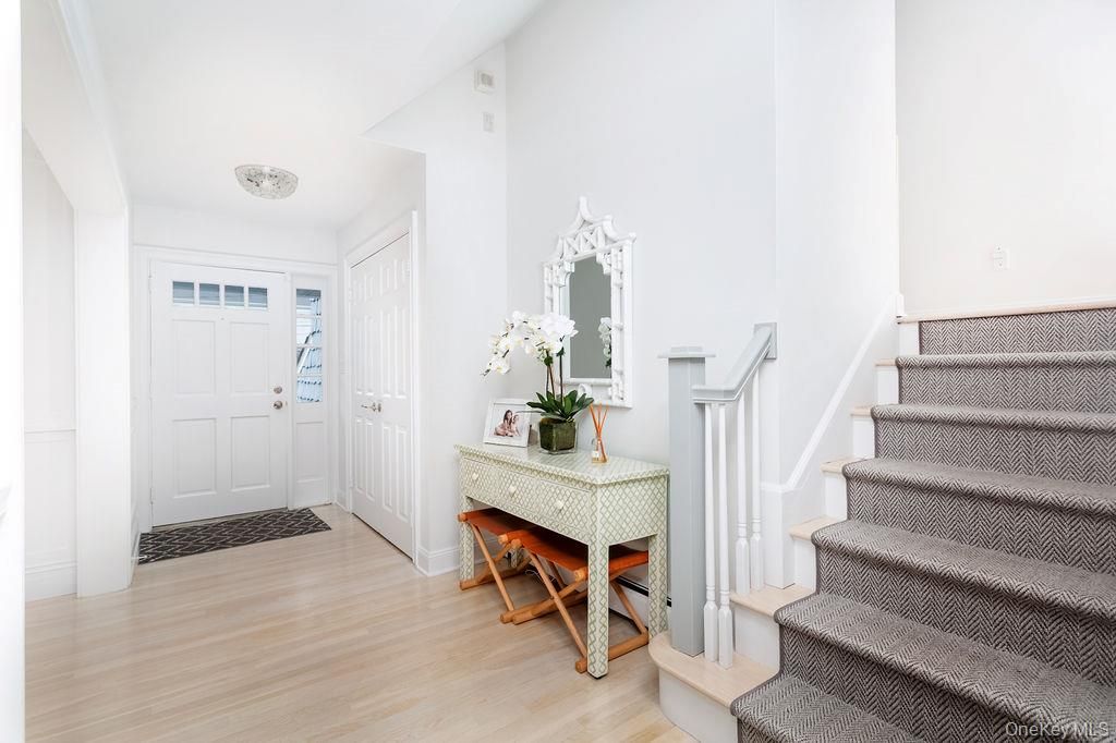 18 Shady Brook Lane, Old Greenwich, CT 06870 — photo 5