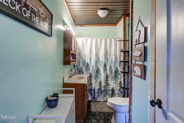 1820 Ridgeway Drive, Kingsport, TN 37664