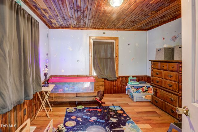 1820 Ridgeway Drive, Kingsport, TN 37664