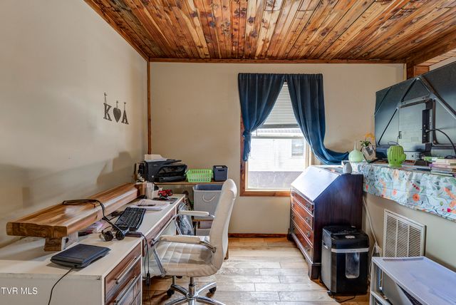 1820 Ridgeway Drive, Kingsport, TN 37664