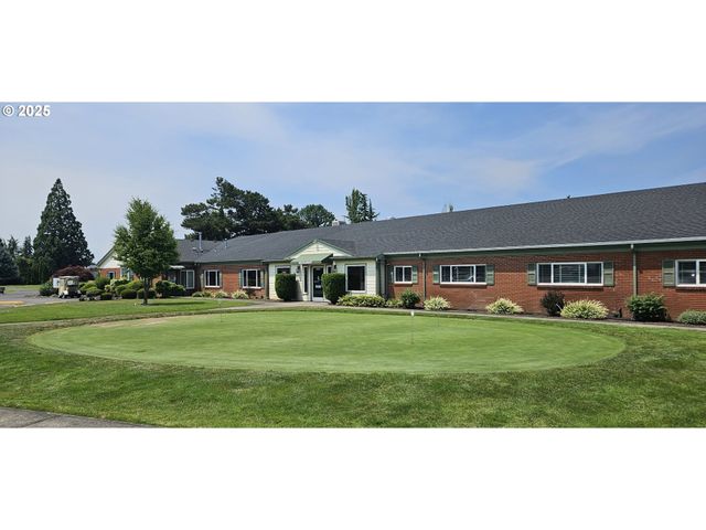 1770 THOMPSON Rd, Woodburn, OR 97071