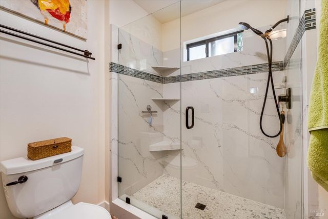 18120 Vassar Ct, Sonoma, CA 95476