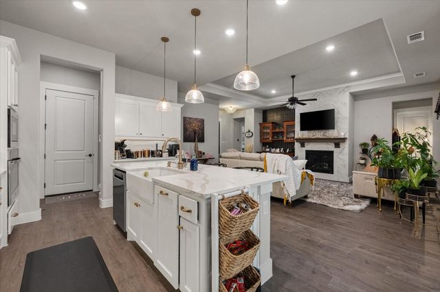 901 Alvero Place, Mansfield, TX 76063