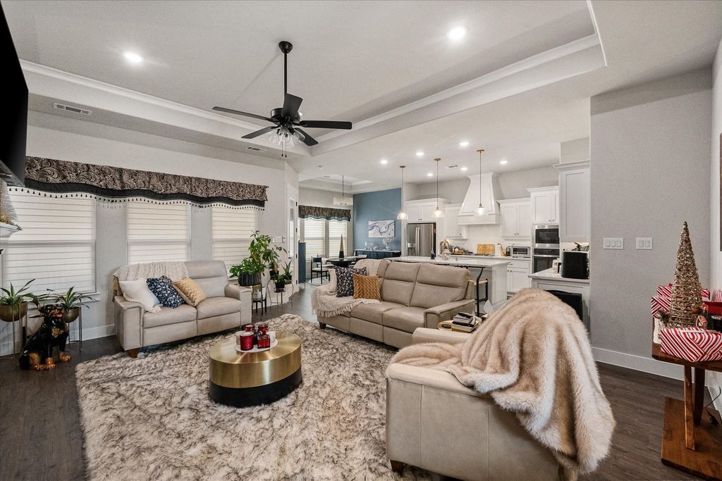 901 Alvero Place, Mansfield, TX 76063