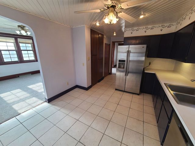 423 S Grove Street, Walcott, IA 52773