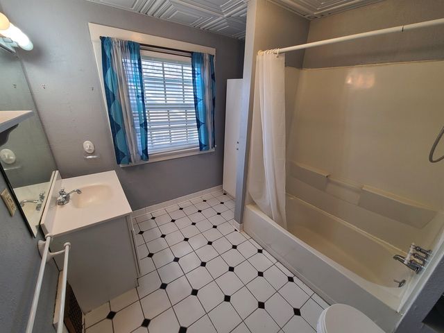 423 S Grove Street, Walcott, IA 52773