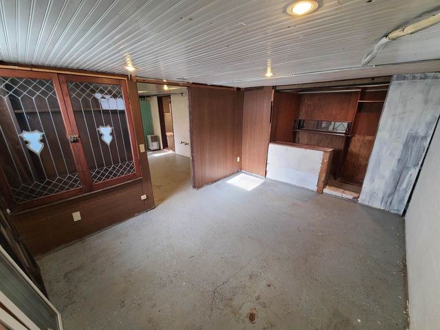 423 S Grove Street, Walcott, IA 52773