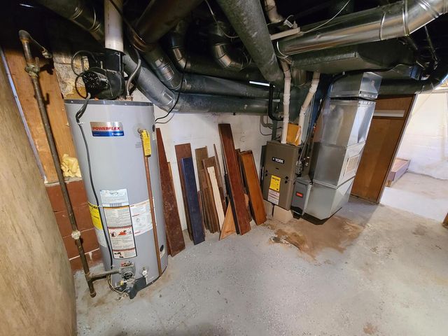 423 S Grove Street, Walcott, IA 52773