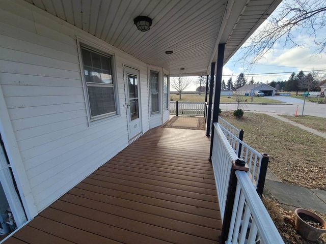 423 S Grove Street, Walcott, IA 52773