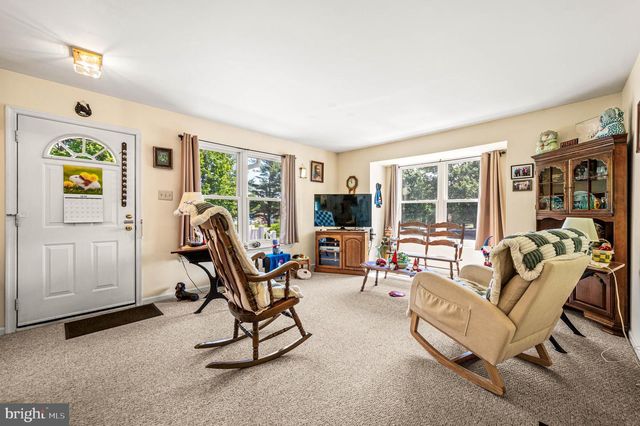 122 N 4TH ST, Bally, PA 19503