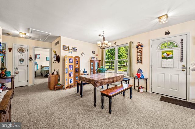 122 N 4TH ST, Bally, PA 19503