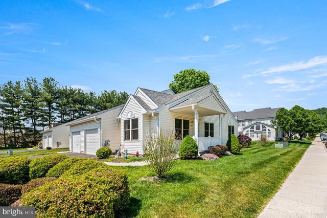 122 N 4TH ST, Bally, PA 19503