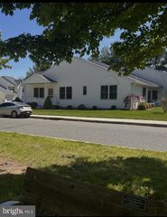 122 N 4TH ST, Bally, PA 19503